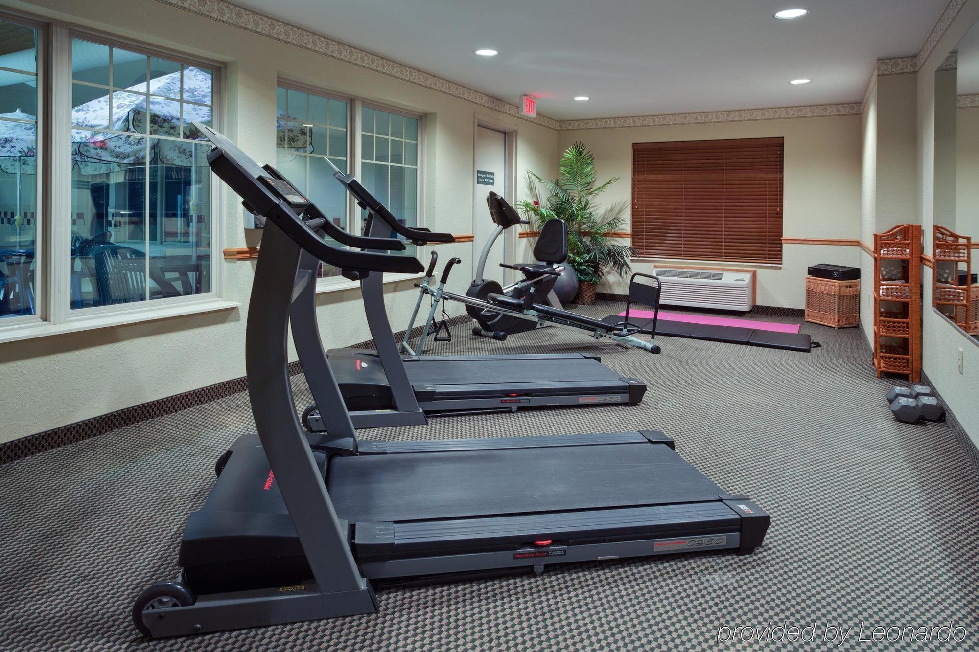 Country Inn & Suites By Radisson, Stockton, Il Buitenkant foto